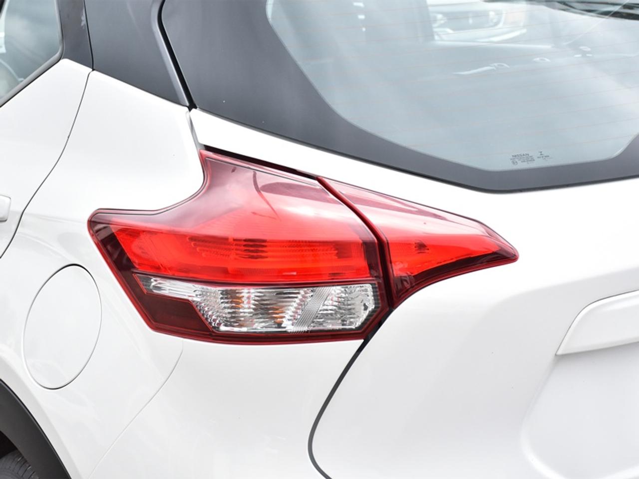 2019 Nissan Kicks S Photo