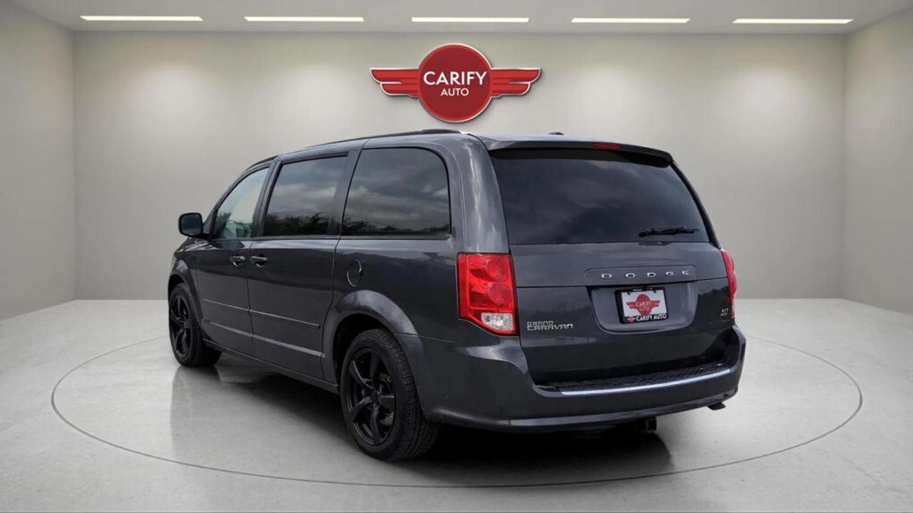 2017 Dodge Grand Caravan WITH BRUNO JOEY LIFT - WHEELCHAIR LIFT Photo