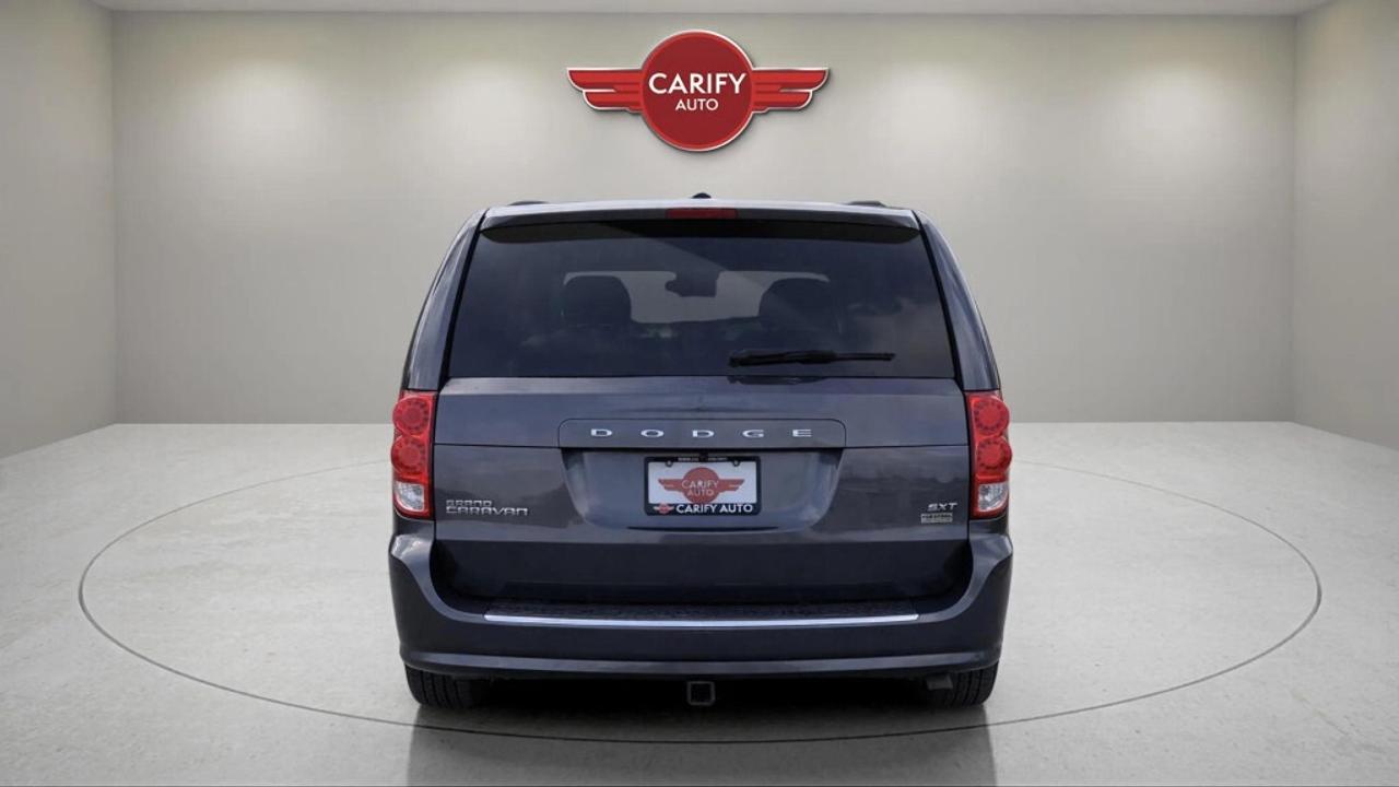 2017 Dodge Grand Caravan WITH BRUNO JOEY LIFT - WHEELCHAIR LIFT Photo