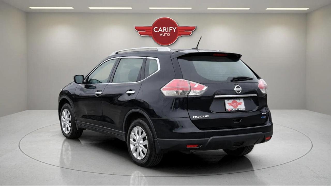 2015 Nissan Rogue S AWD Photo