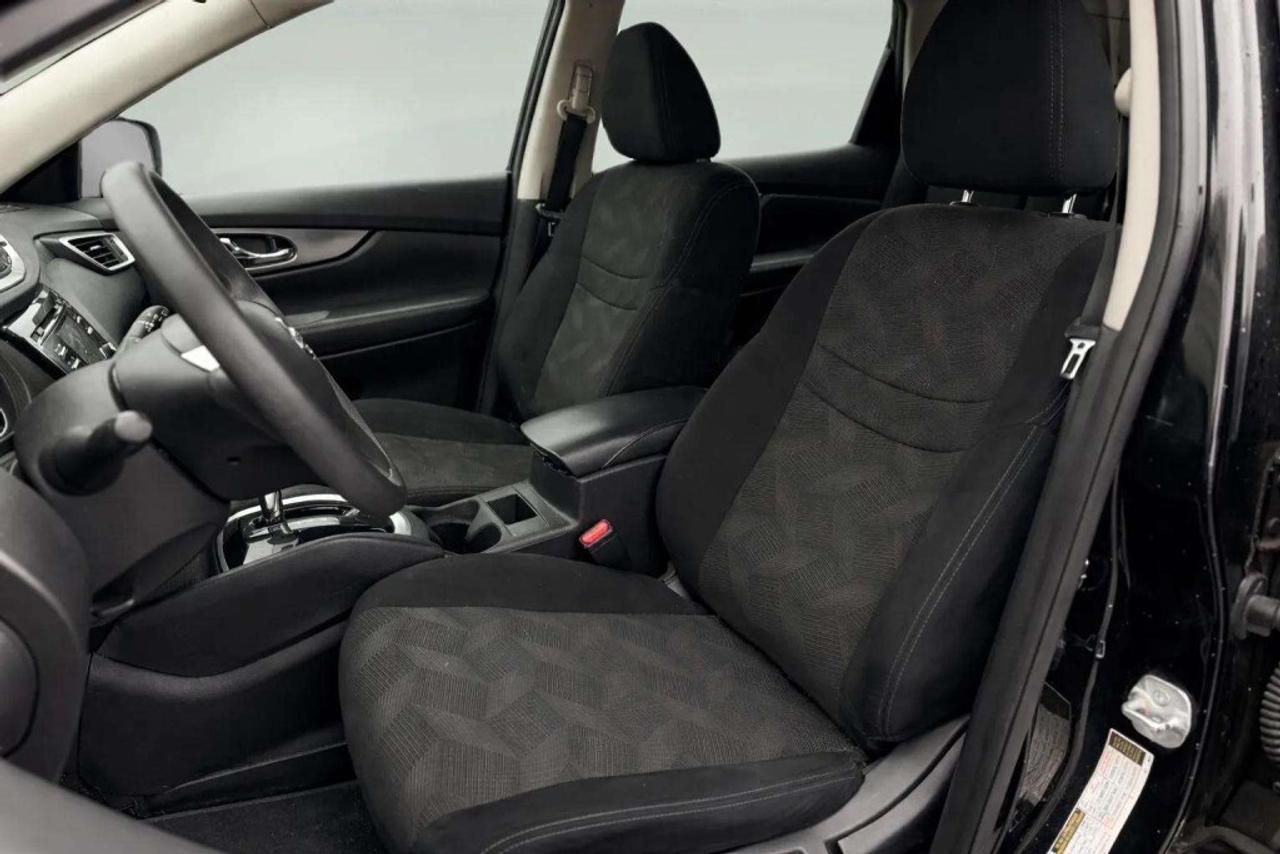 2015 Nissan Rogue S AWD Photo