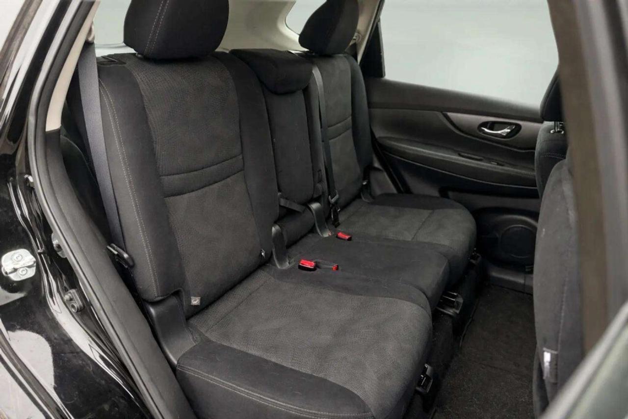 2015 Nissan Rogue S AWD Photo