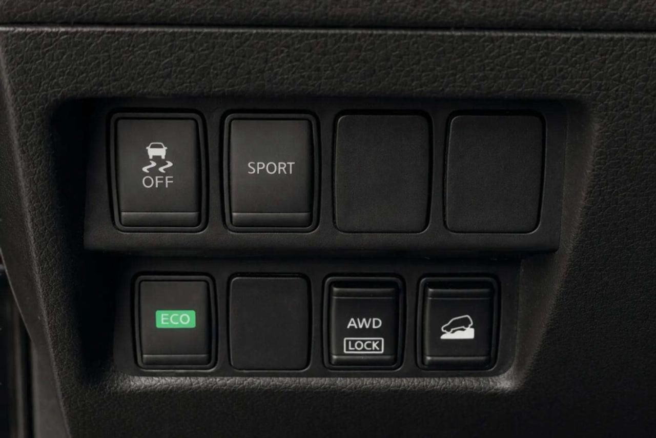 2015 Nissan Rogue S AWD Photo