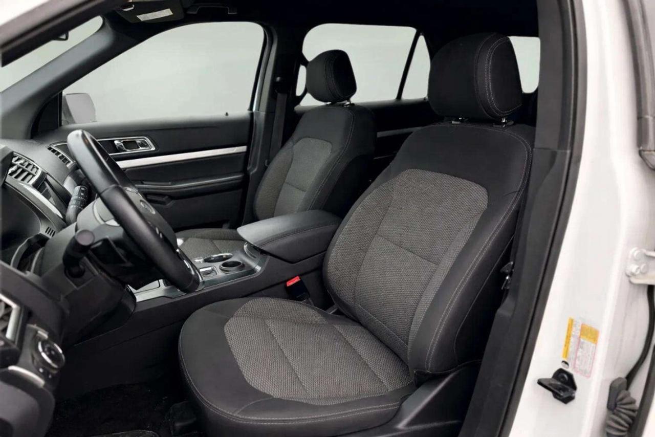 2017 Ford Explorer XLT FWD Photo