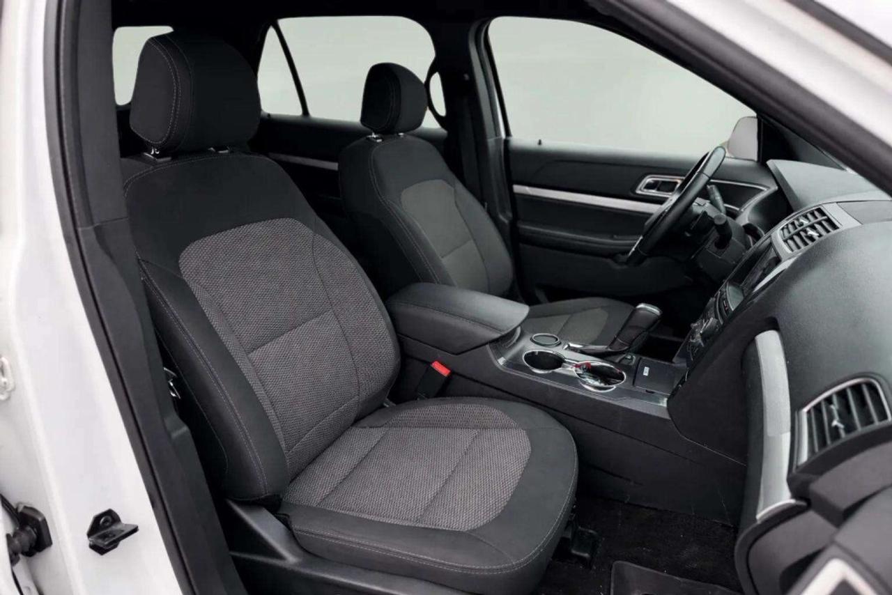 2017 Ford Explorer XLT FWD Photo