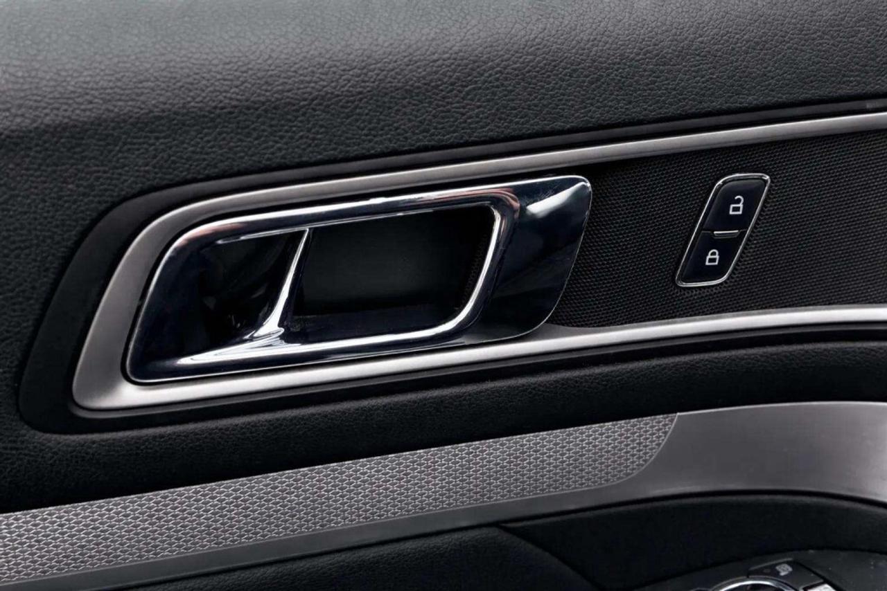 2017 Ford Explorer XLT FWD Photo