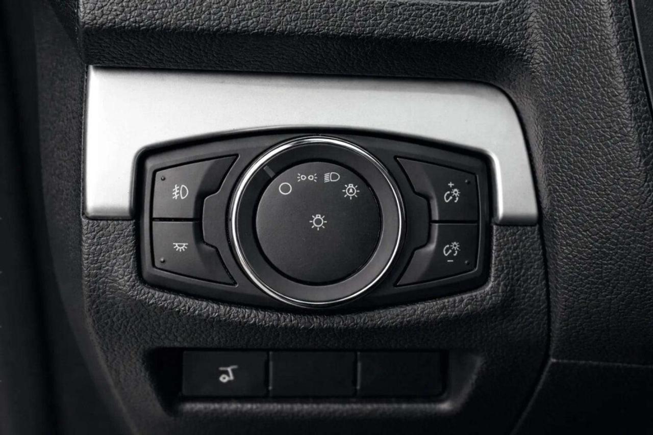 2017 Ford Explorer XLT FWD Photo