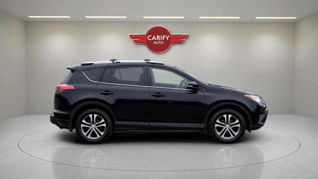 2016 Toyota RAV4 LE  All-wheel Drive Photo