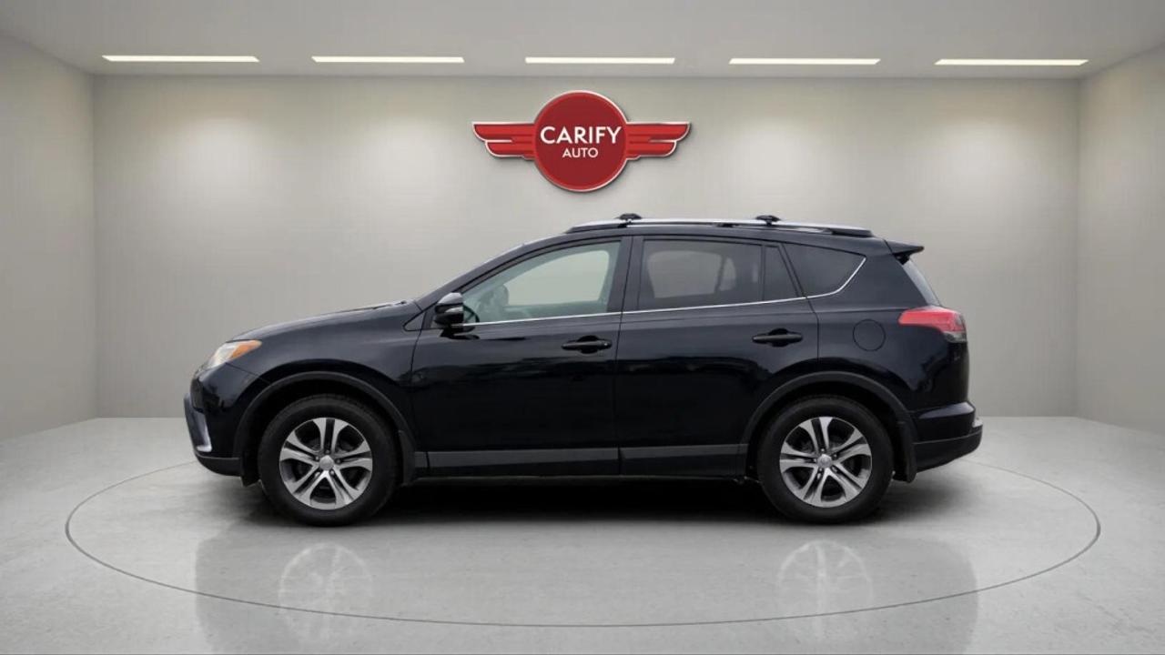 2016 Toyota RAV4 LE  All-wheel Drive Photo4