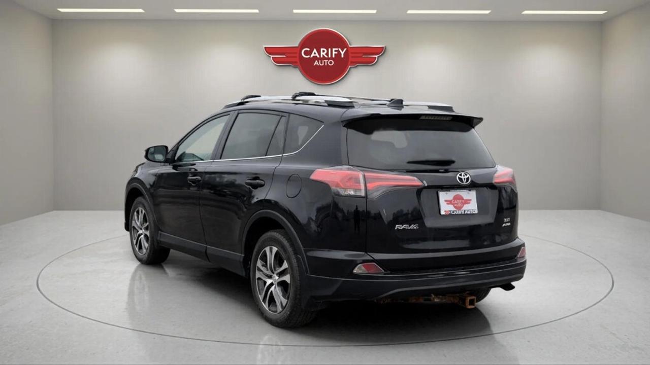 2016 Toyota RAV4 LE  All-wheel Drive Photo
