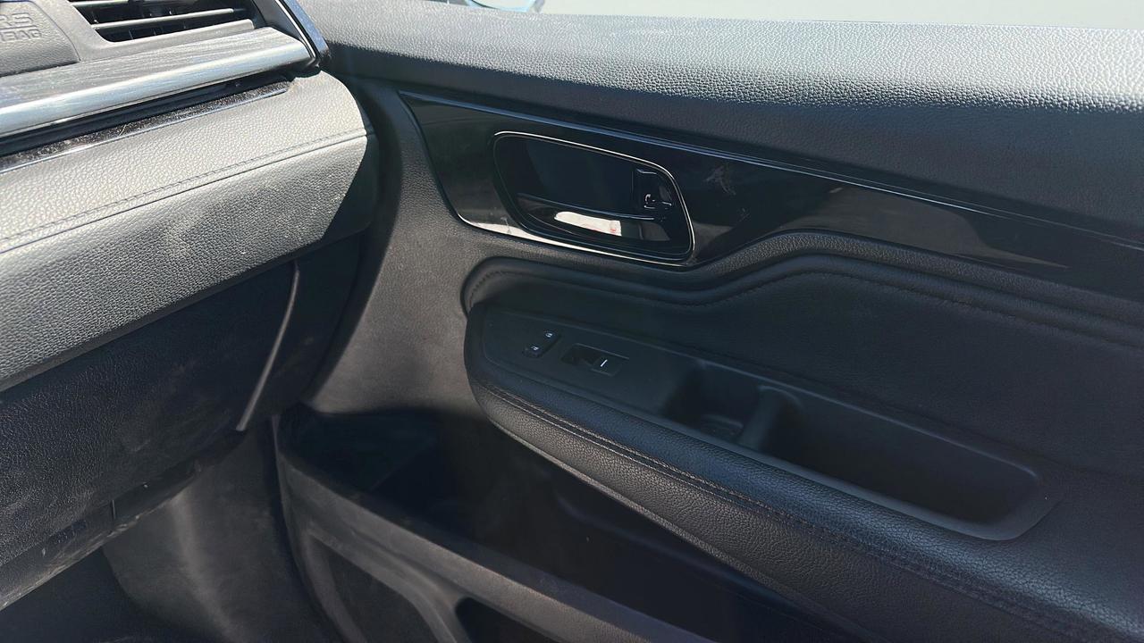 2024 Honda Odyssey Touring Auto Photo