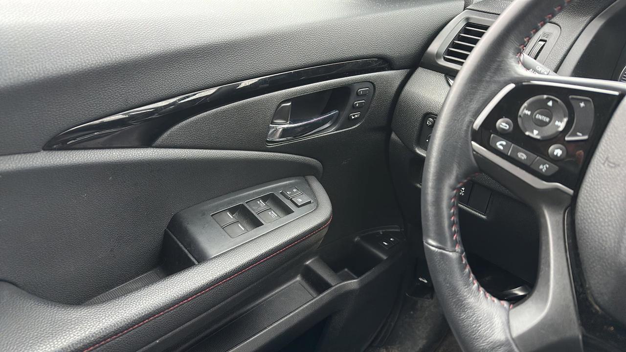 2022 Honda Pilot Black Edition AWD Photo