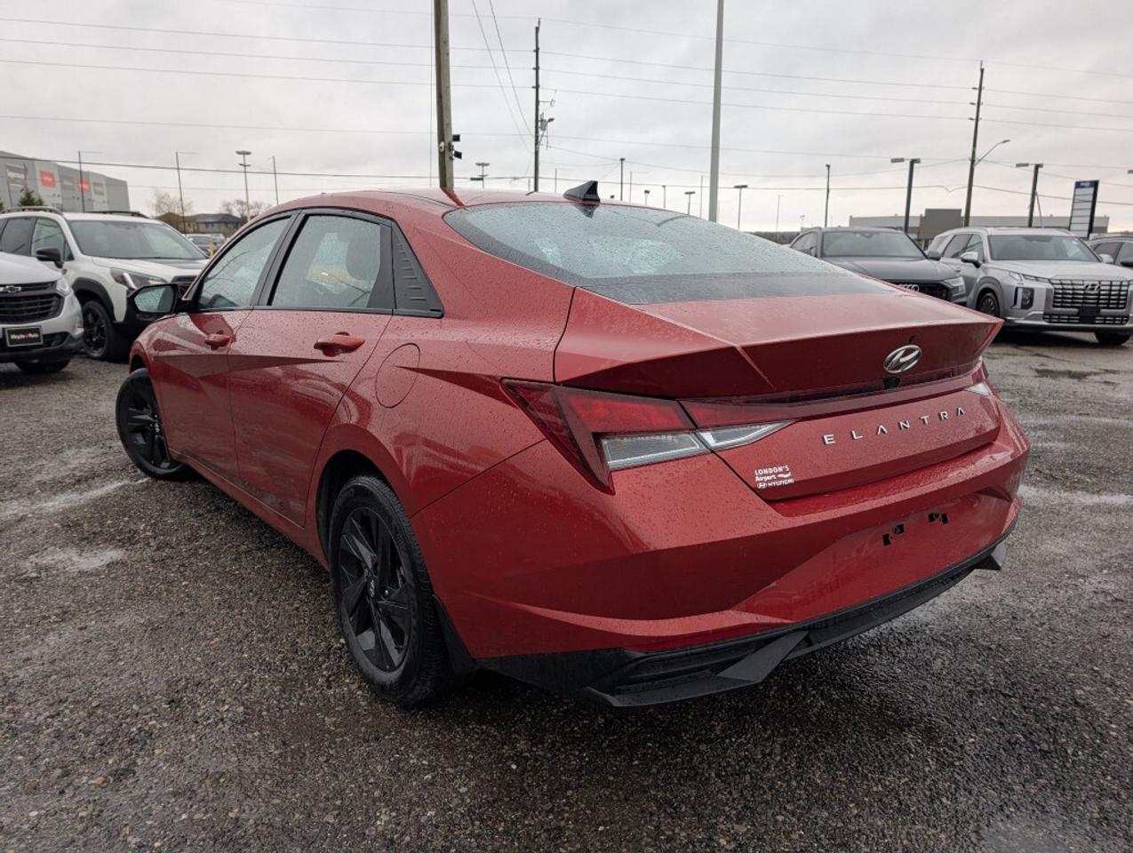 2022 Hyundai Elantra Preferred   CAMERA   LANE ASSIST   BLIND SPOT    H Photo