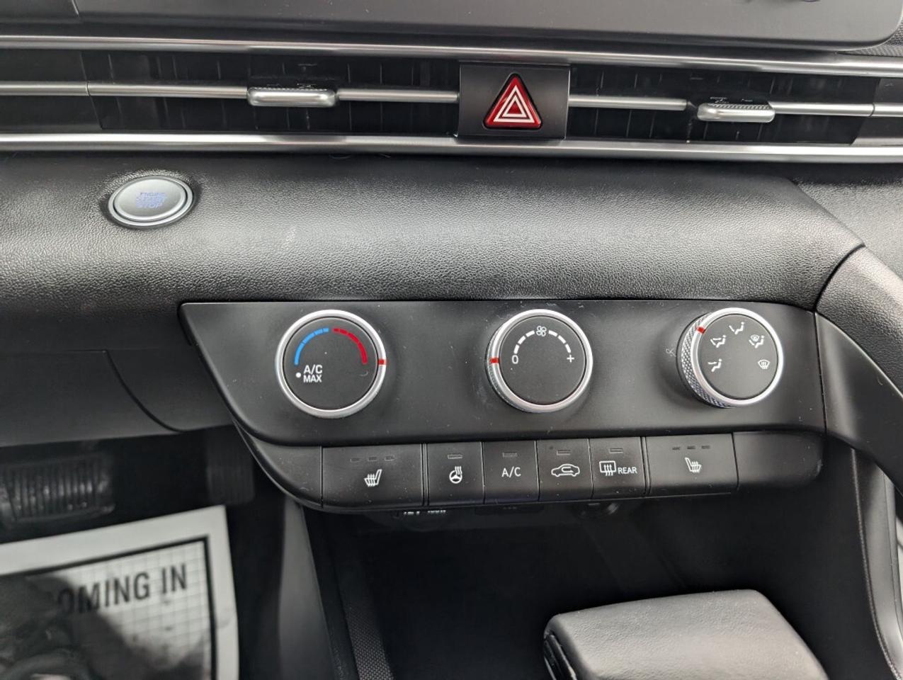 2022 Hyundai Elantra Preferred   CAMERA   LANE ASSIST   BLIND SPOT    H Photo