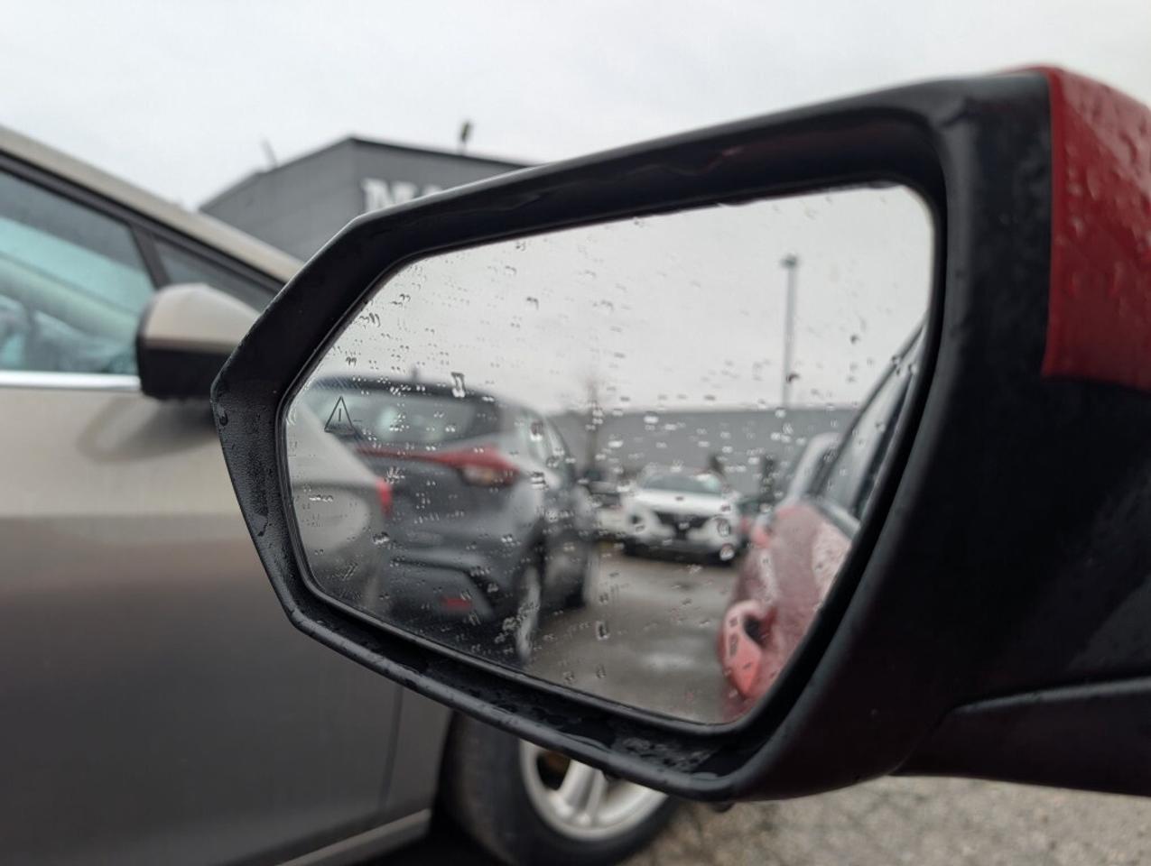 2022 Hyundai Elantra Preferred   CAMERA   LANE ASSIST   BLIND SPOT    H Photo