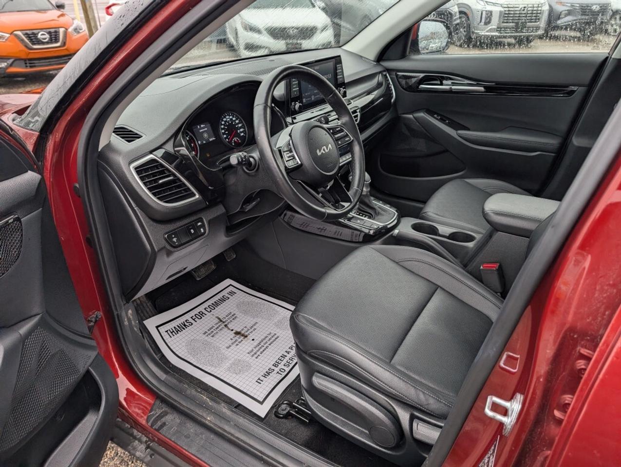 2023 Kia Seltos EX   LEATHER   SUNROOF   CAMERA   HTD SEATS Photo