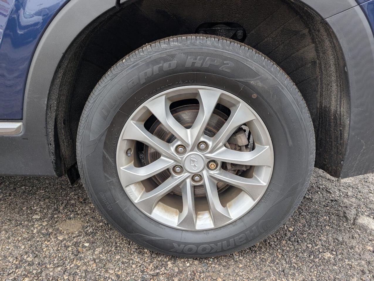 2020 Hyundai Santa Fe Essential   CAMERA   HTD SEATS & STEERING Photo