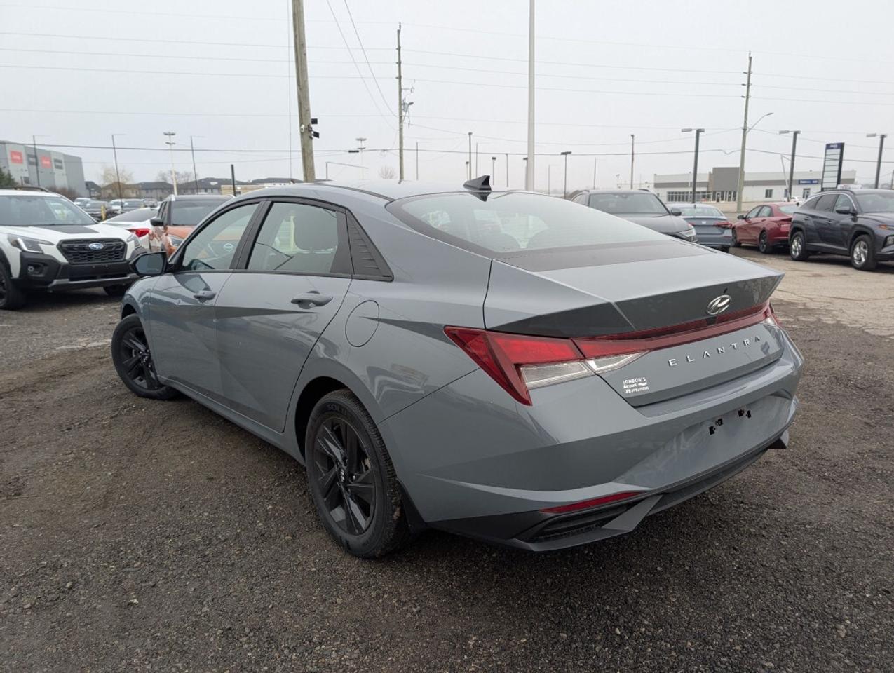 2022 Hyundai Elantra Preferred   CAMERA   LANE ASSIST   BLIND SPOT    H Photo