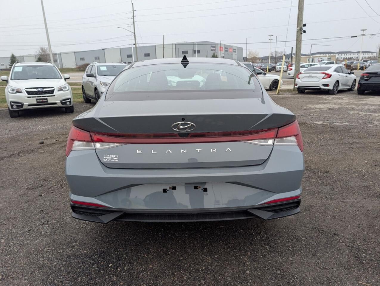 2022 Hyundai Elantra Preferred   CAMERA   LANE ASSIST   BLIND SPOT    H Photo