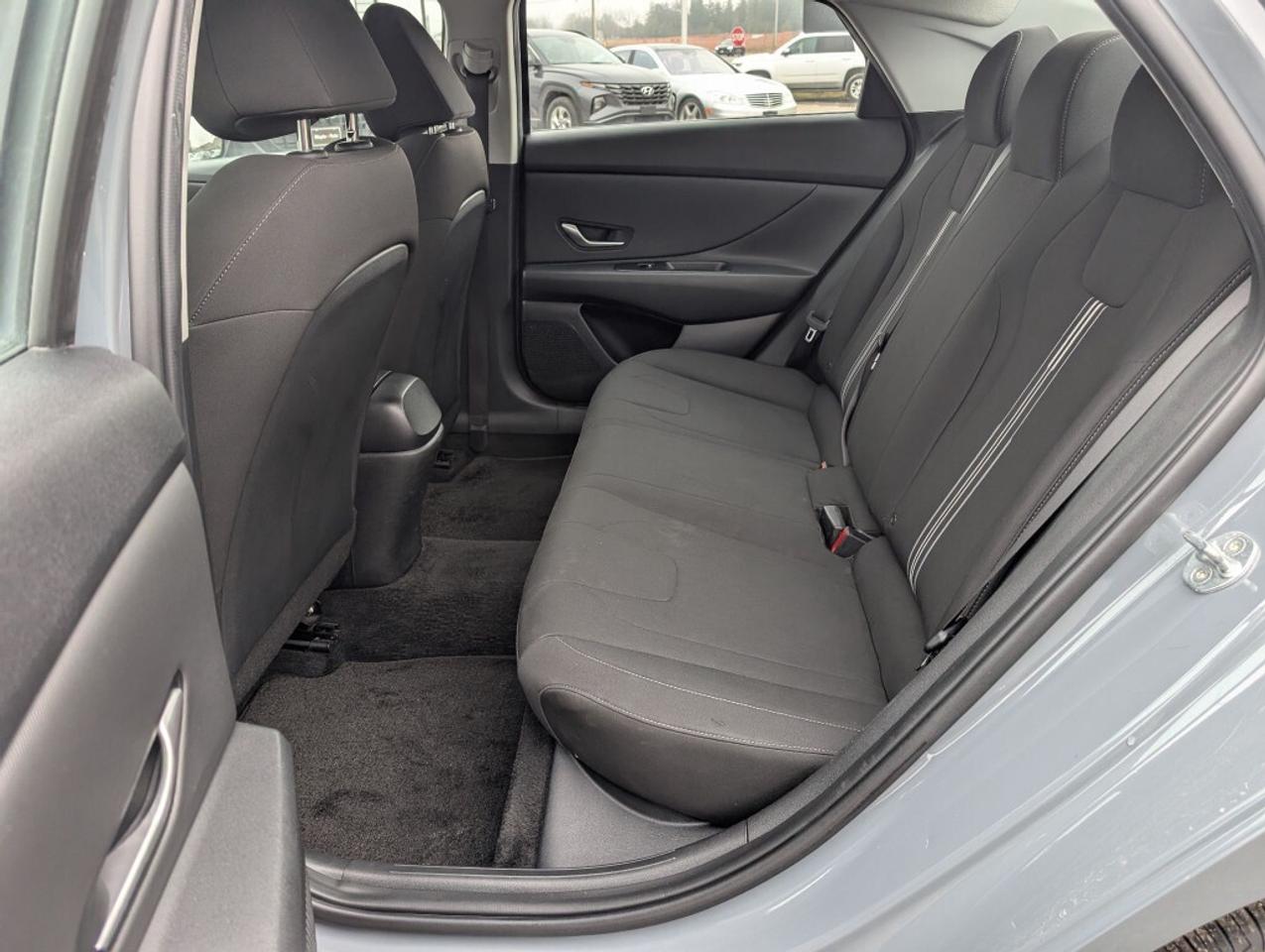 2022 Hyundai Elantra Preferred   CAMERA   LANE ASSIST   BLIND SPOT    H Photo
