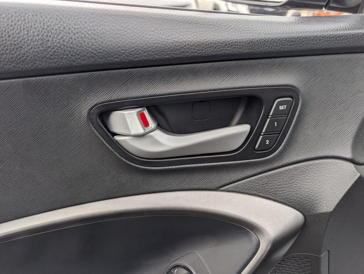 2017 Hyundai Santa Fe Sport Limited AWD   NAV   LEATHER   PANOROOF   CAMERA Photo