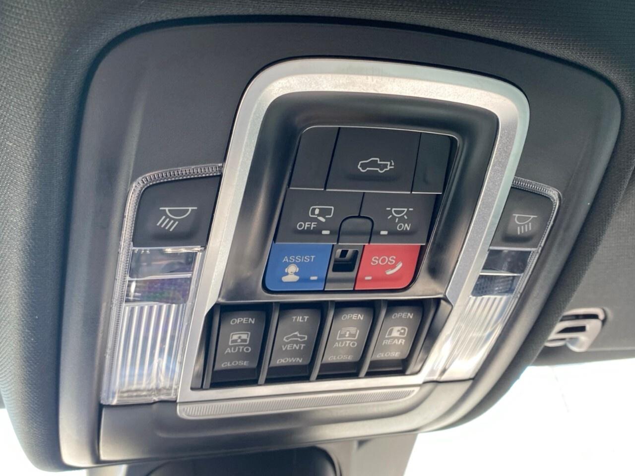 2022 RAM 1500 Limited 4x4 Crew Cab 5'7 Box Photo