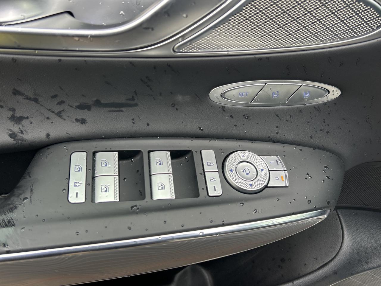 2025 Genesis GV70 2.5 ADVANCED PLUS, PANO,HEADS UP DISPLAY & 360 CAM Photo