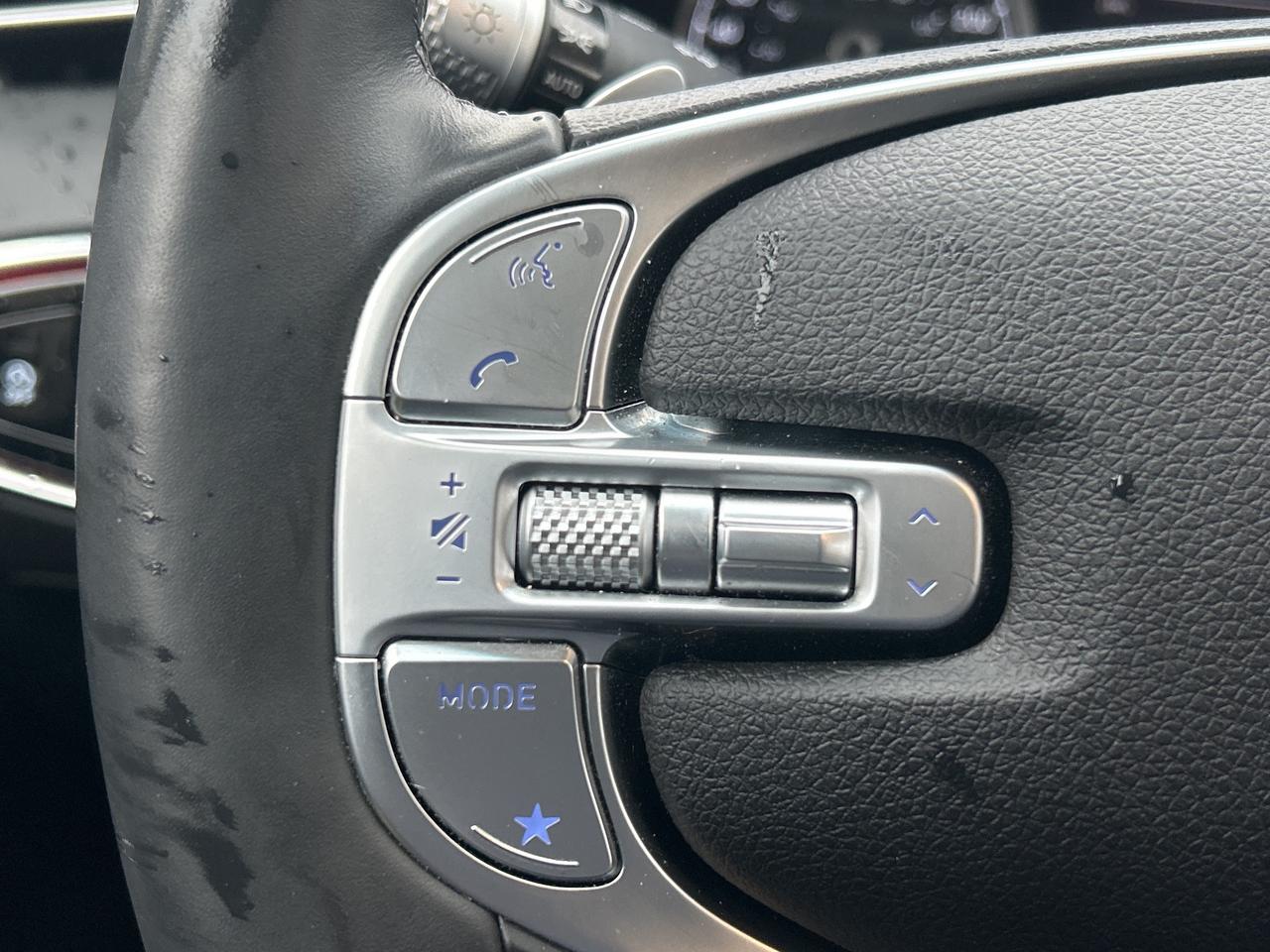 2025 Genesis GV70 2.5 ADVANCED PLUS, PANO,HEADS UP DISPLAY & 360 CAM Photo