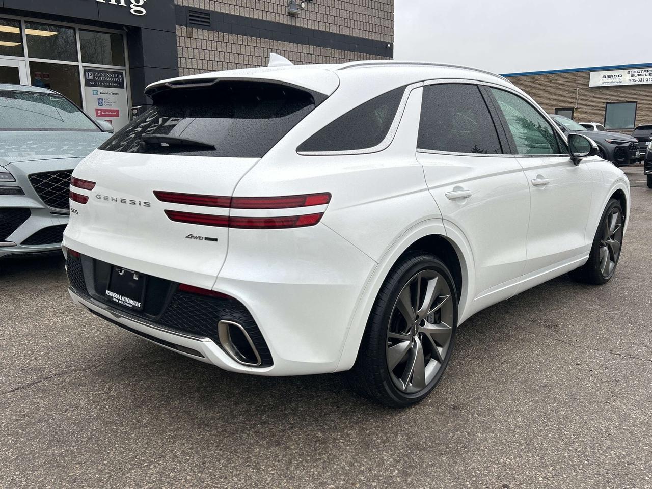 2025 Genesis GV70 2.5 ADVANCED PLUS, PANO,HEADS UP DISPLAY & 360 CAM Photo