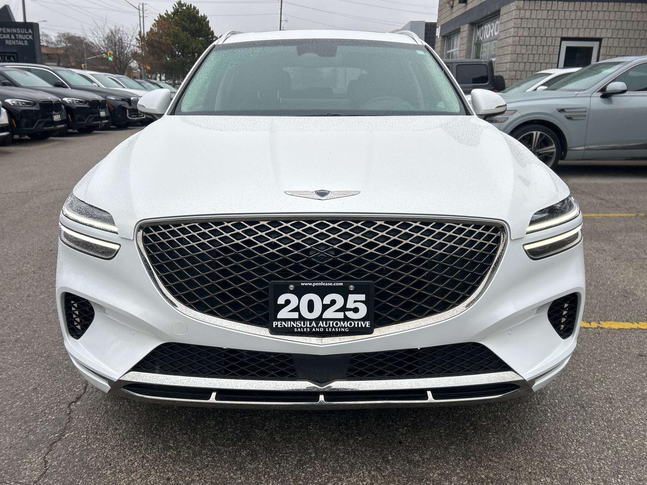 2025 Genesis GV70 2.5 ADVANCED PLUS, PANO,HEADS UP DISPLAY & 360 CAM Photo