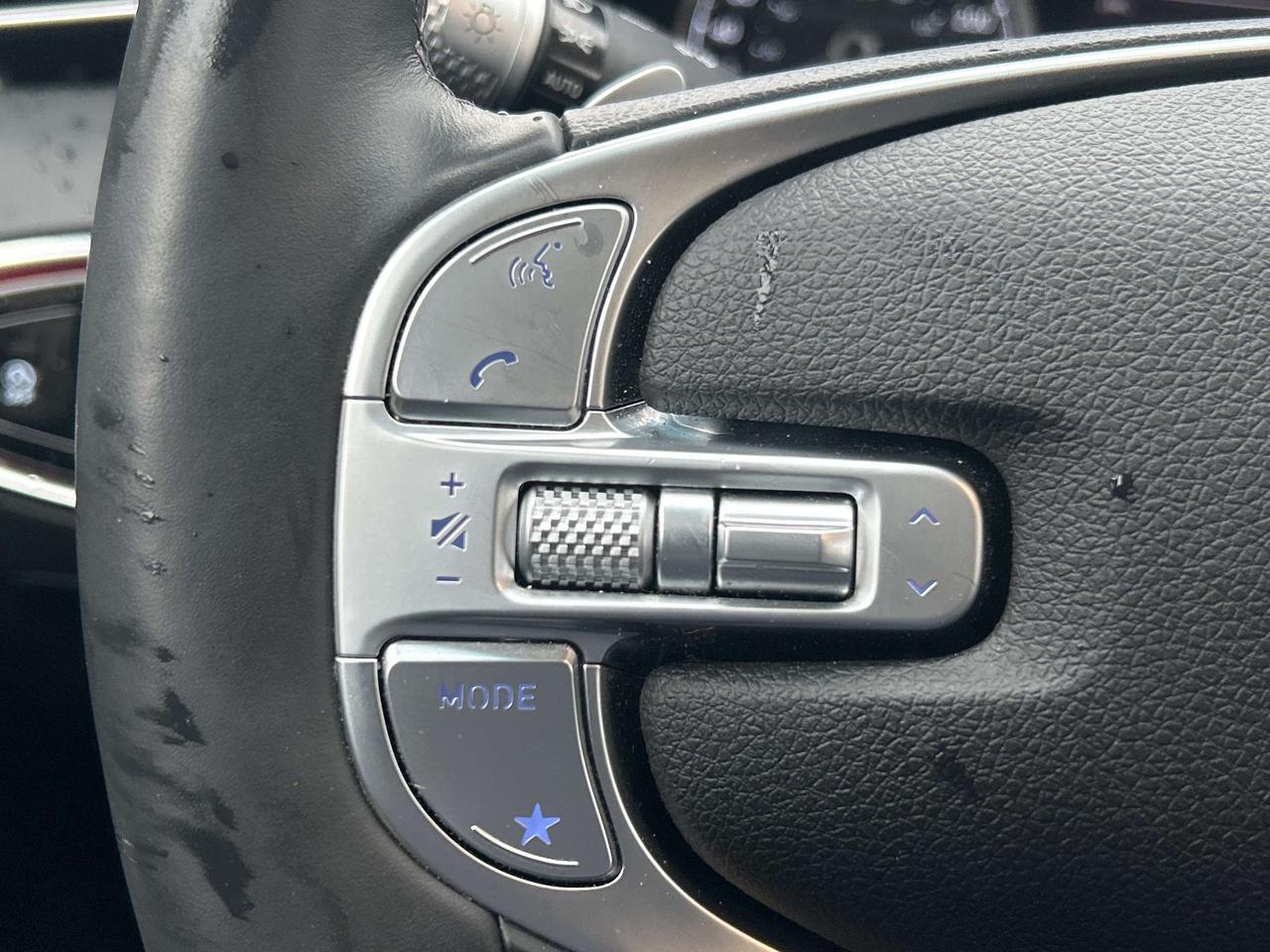 2025 Genesis GV70 2.5 ADVANCED PLUS, PANO,HEADS UP DISPLAY & 360 CAM Photo