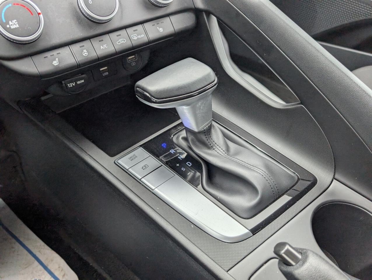 2023 Hyundai Elantra Preferred   CAMERA   HTD SEATS   CARPLAY Photo