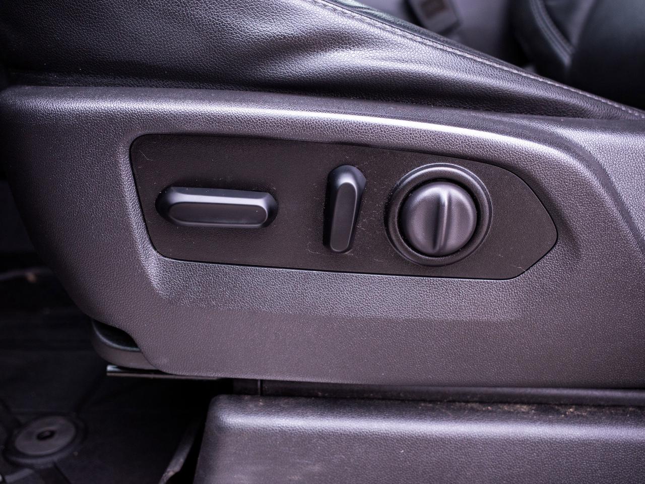 2020 Chevrolet Silverado 1500 RST - Keyless Start   Cloth Seats Photo