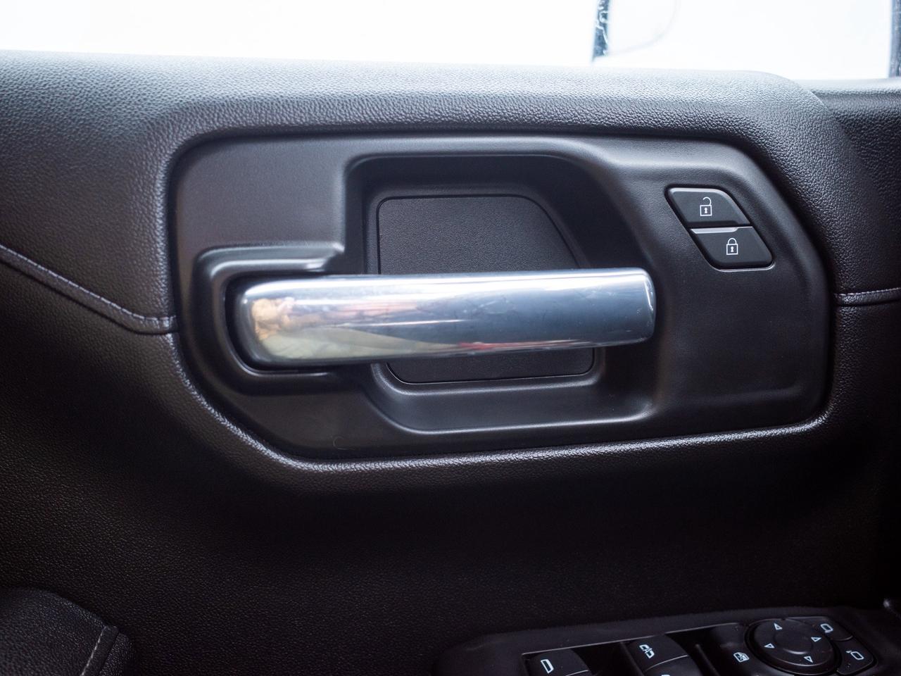 2020 Chevrolet Silverado 1500 RST - Keyless Start   Cloth Seats Photo