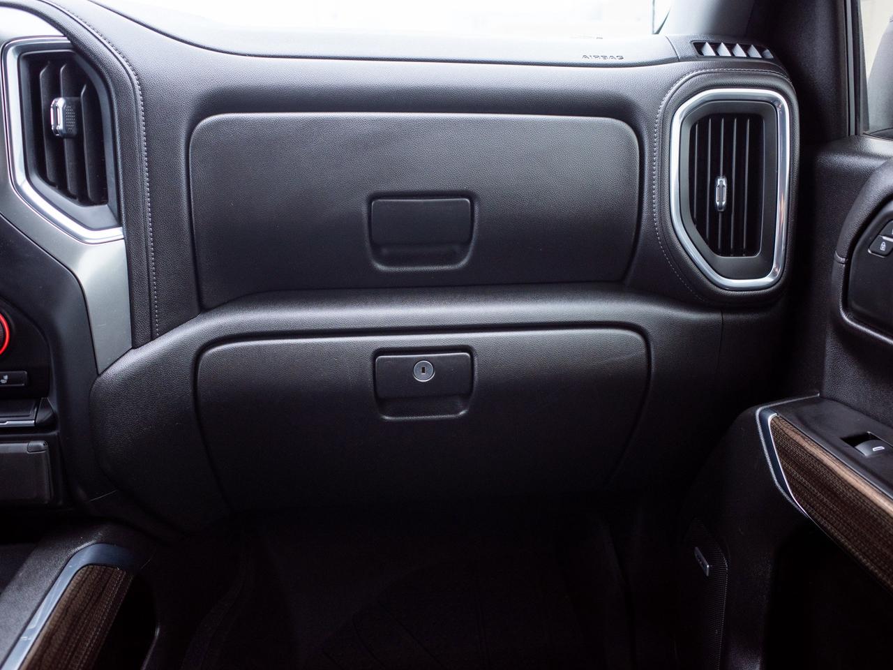 2020 Chevrolet Silverado 1500 RST - Keyless Start   Cloth Seats Photo