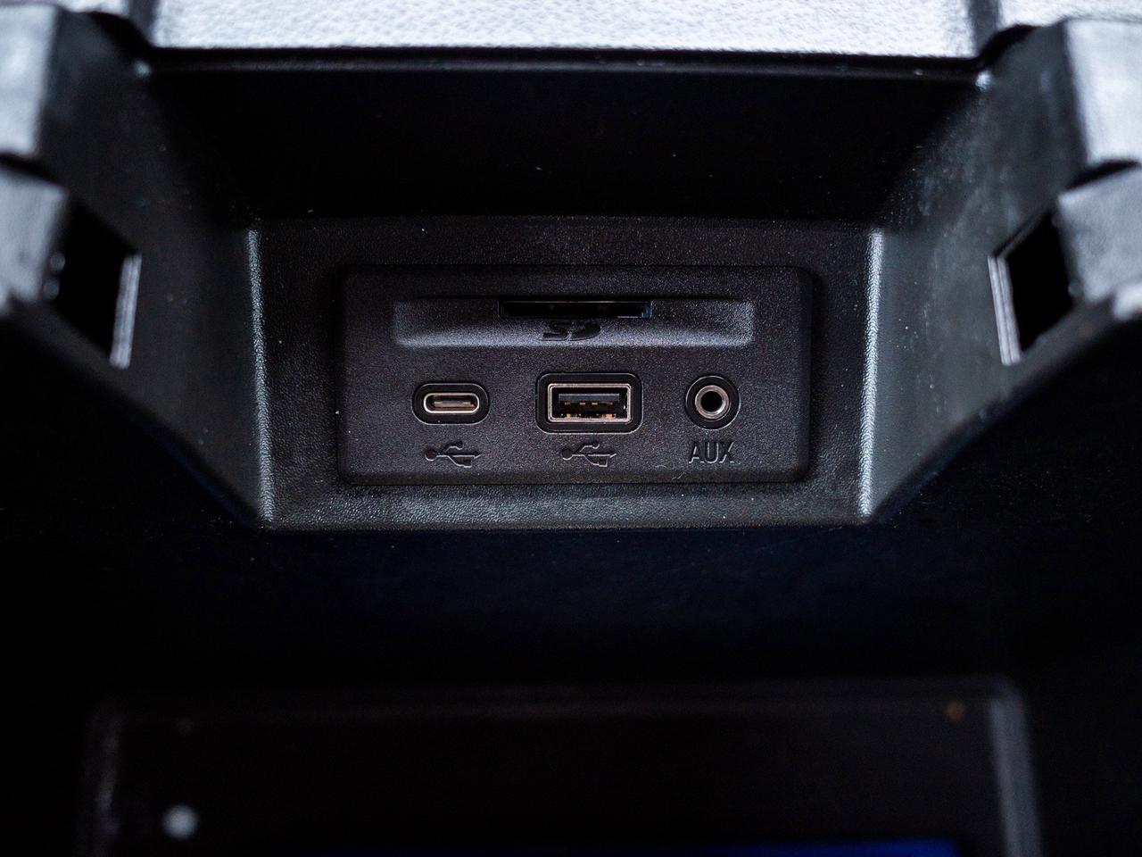 2020 Chevrolet Silverado 1500 RST - Keyless Start   Cloth Seats Photo