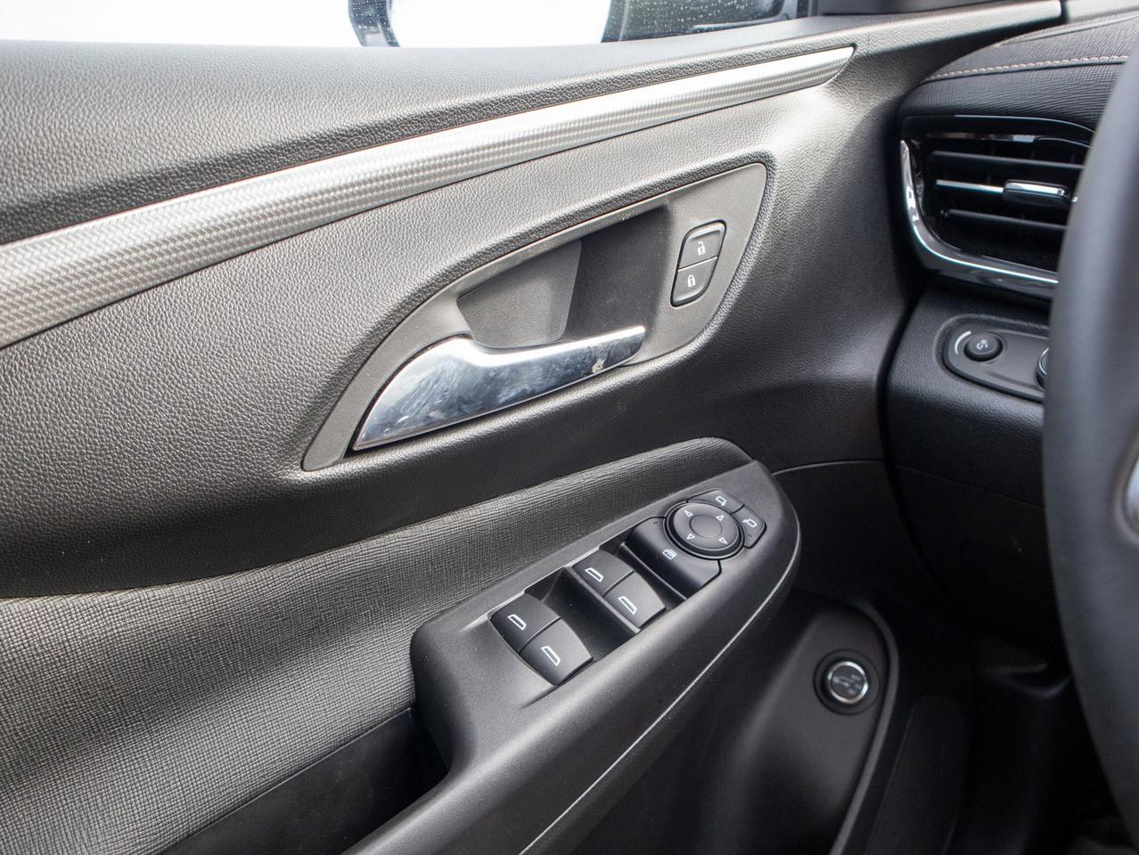 2025 Buick Envista Avenir - Blind Spot Monitor   Power Liftgate Photo