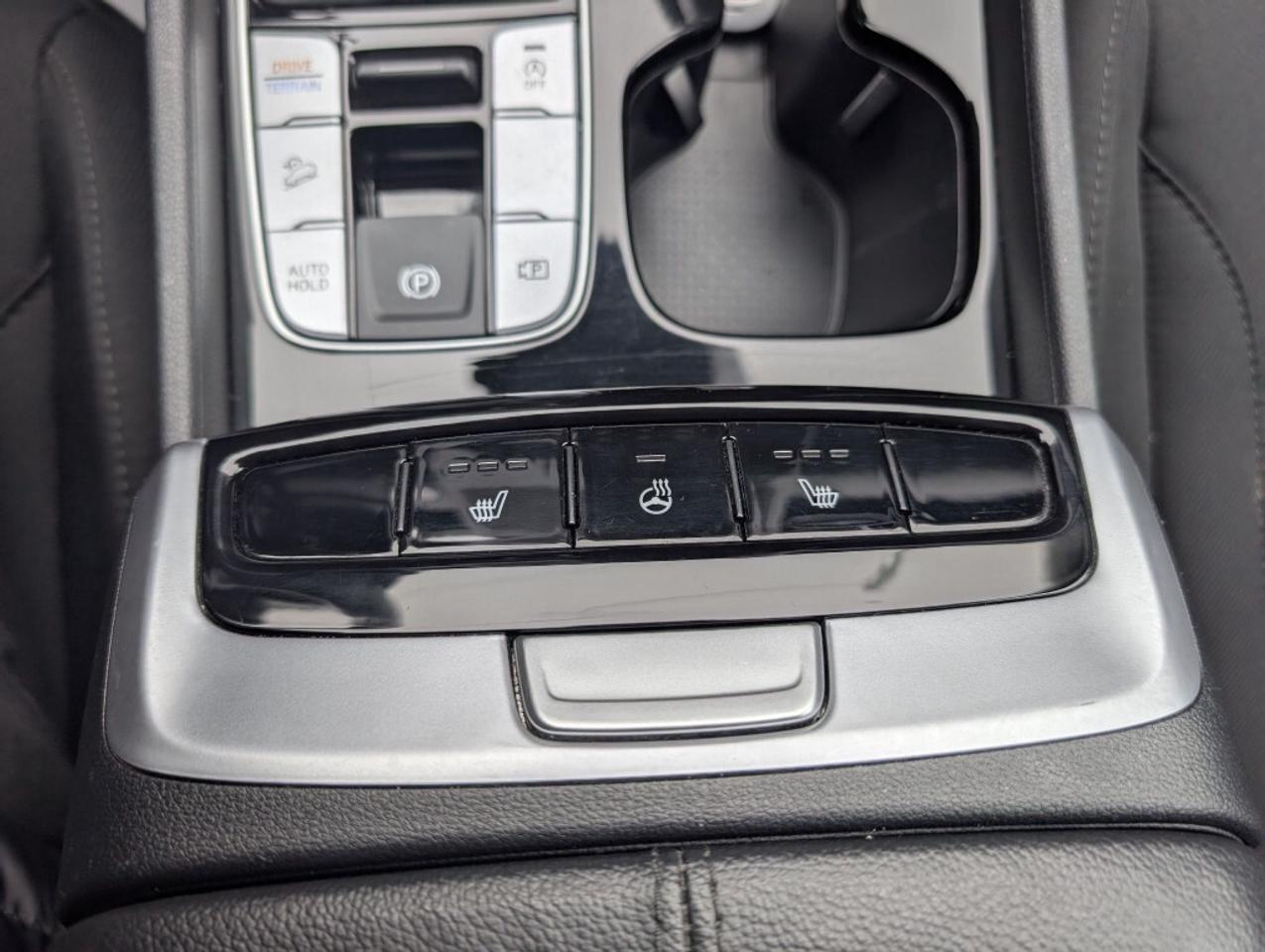 2024 Hyundai Tucson Preferred AWD   NAV   CAMERA   HTD SEATS   CARPLAY Photo