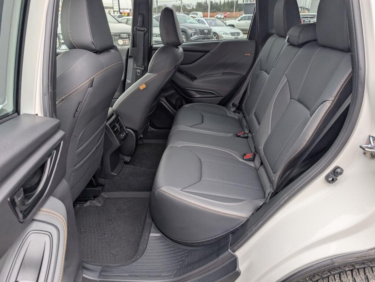 2023 Subaru Forester Wilderness  LEATHER PANOROOF CAMERA BLIND SPOT Photo