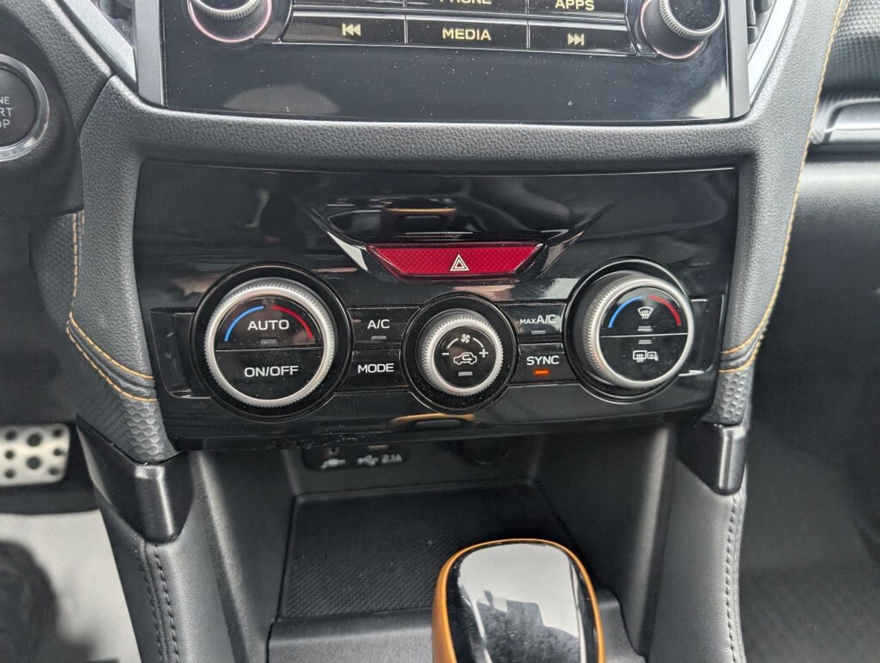 2023 Subaru Forester Wilderness  LEATHER PANOROOF CAMERA BLIND SPOT Photo