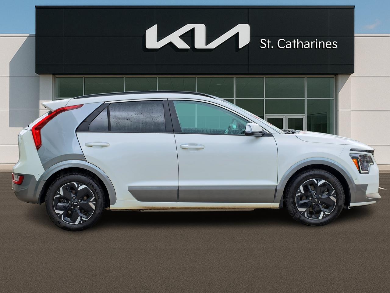 2023 Kia Niro EV Limited   Leather   Pwr Liftgate   Premium Sound Photo