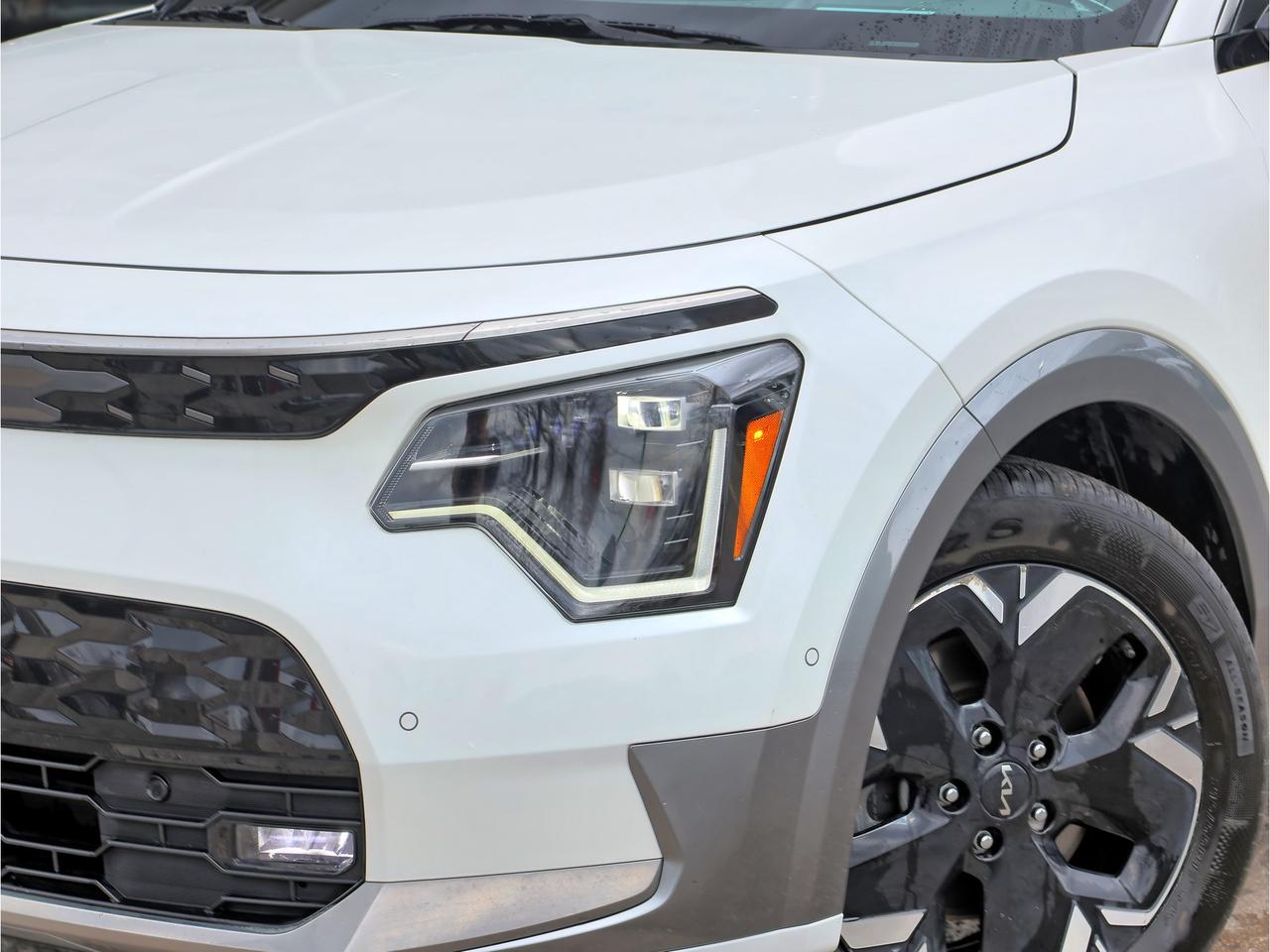 2023 Kia Niro EV Limited   Leather   Pwr Liftgate   Premium Sound Photo
