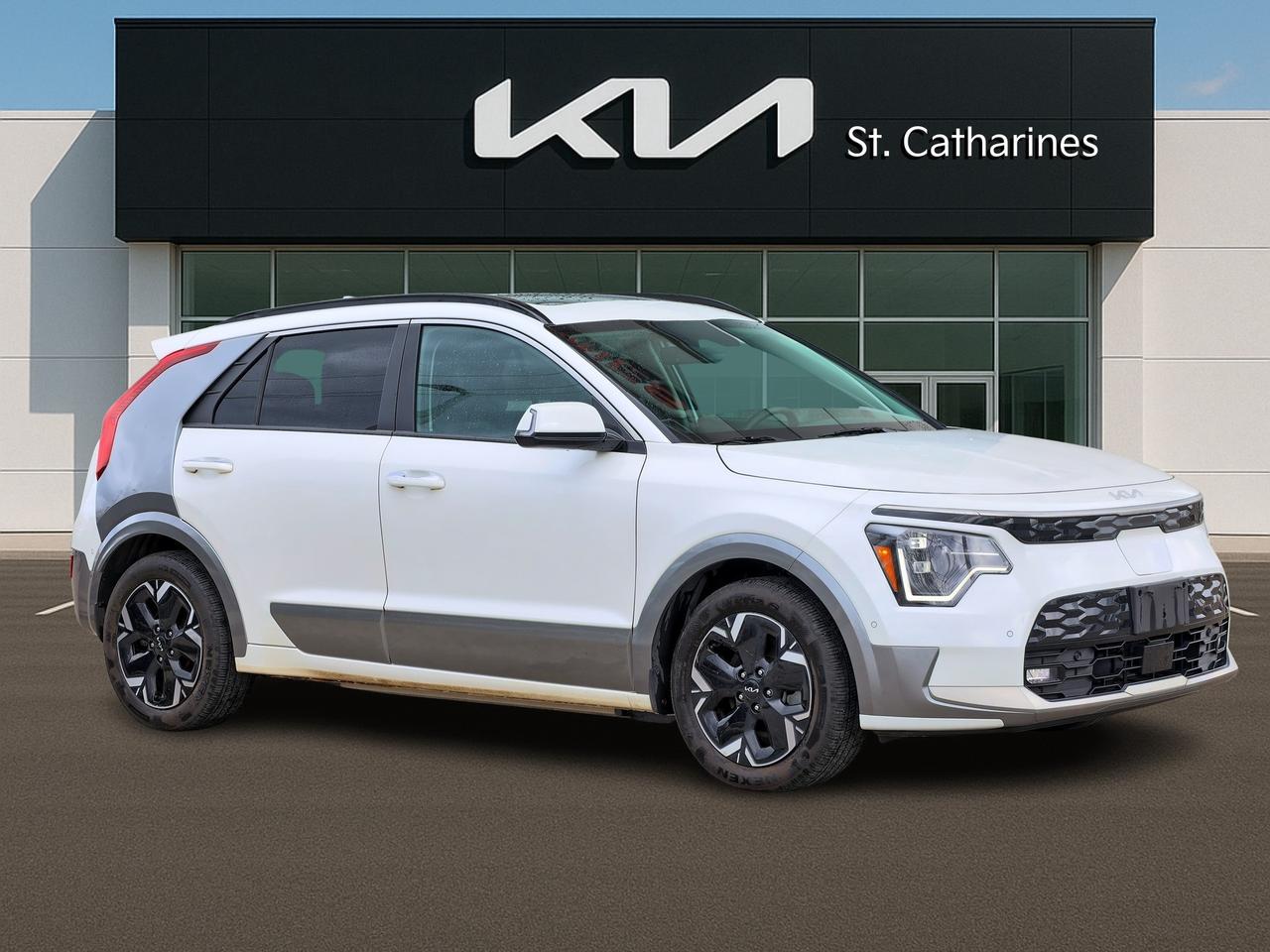 2023 Kia Niro EV Limited   Leather   Pwr Liftgate   Premium Sound Photo