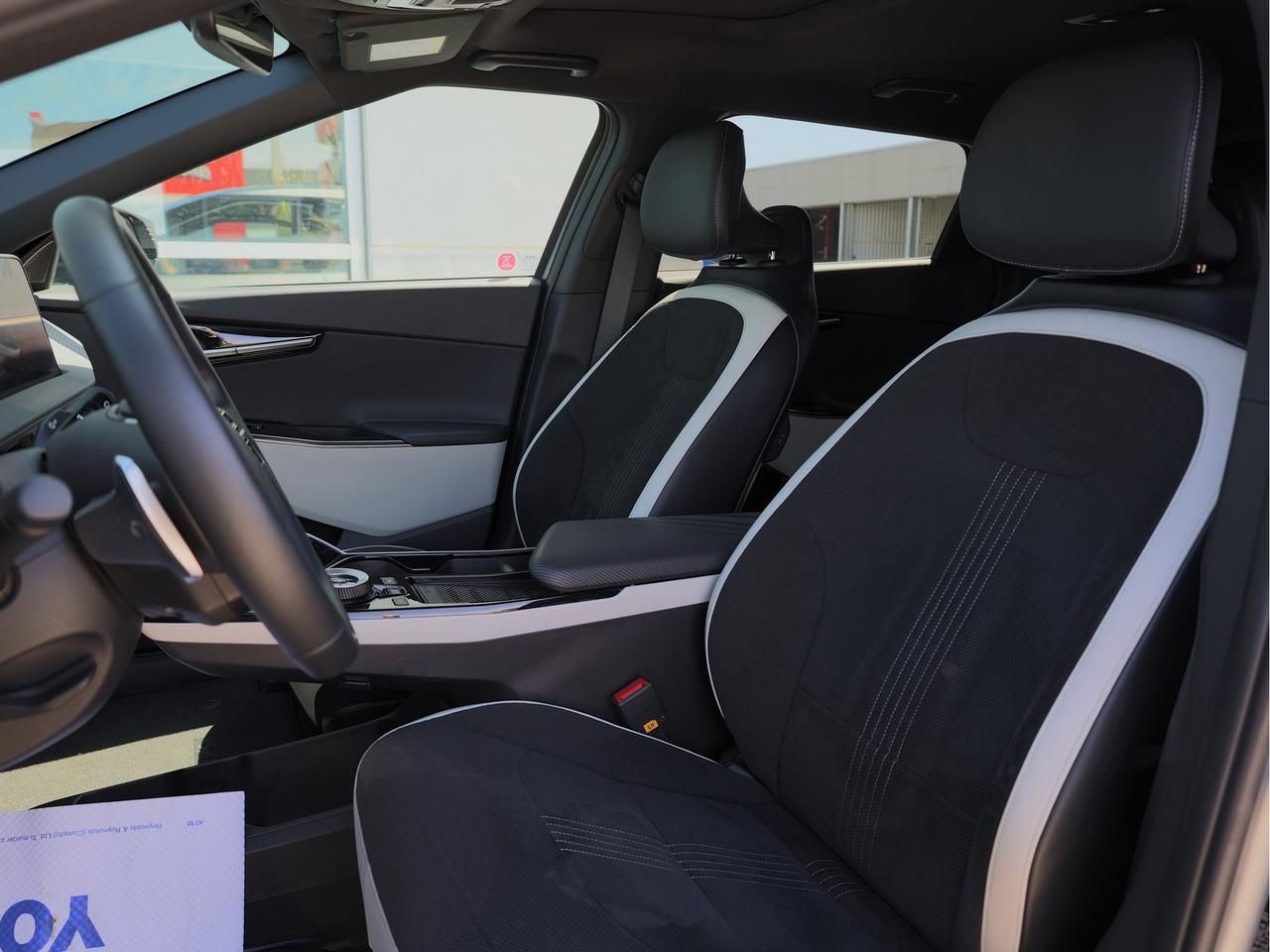2022 Kia EV6 AWD Long Range w-GT-Line Pkg 2 Photo