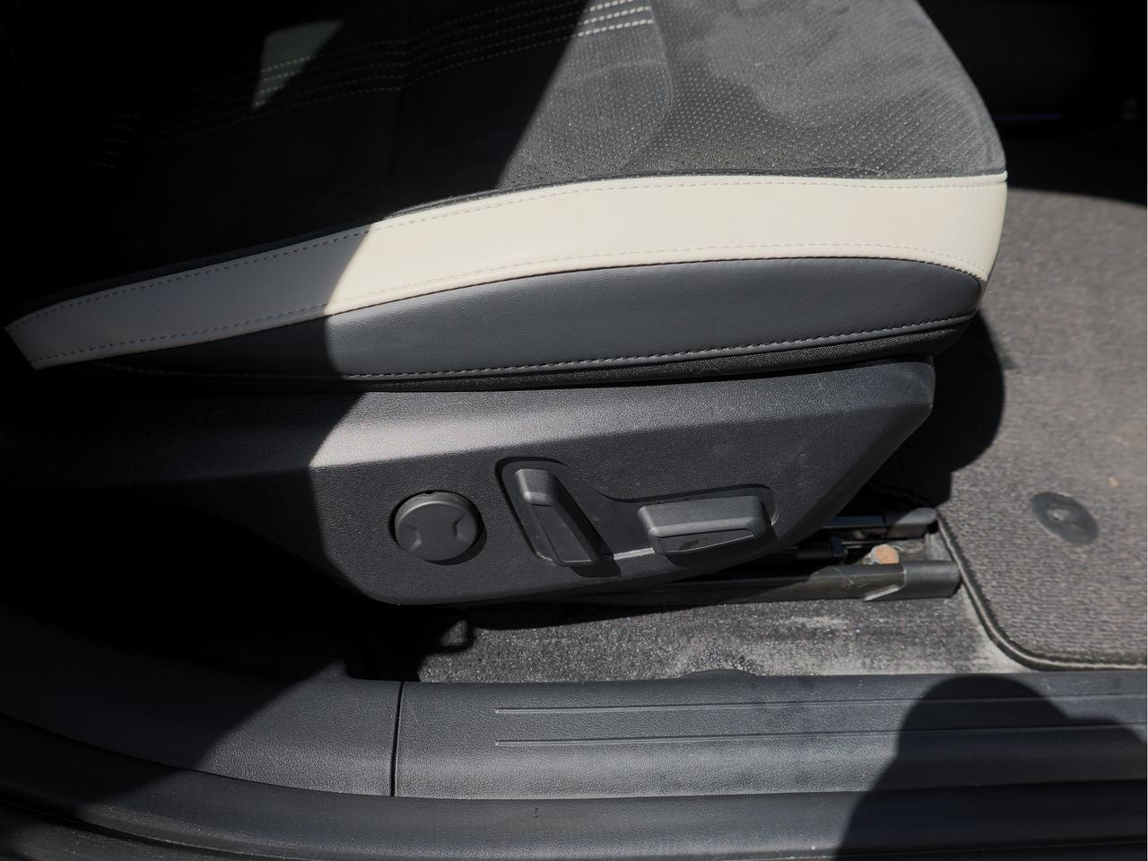 2022 Kia EV6 AWD Long Range w-GT-Line Pkg 2 Photo