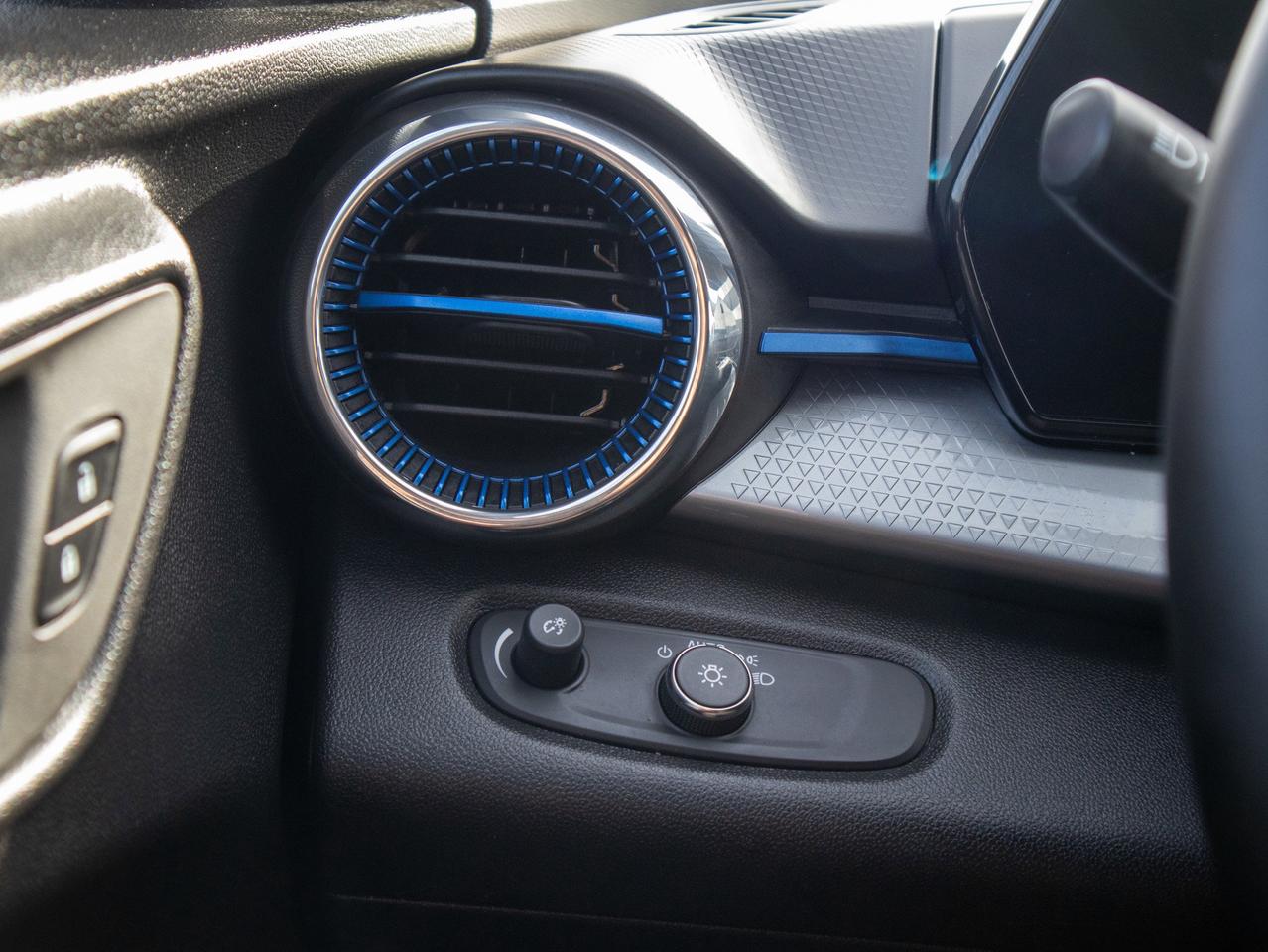 2025 Chevrolet Trax LT - Heated Seats   Lane Assist Photo