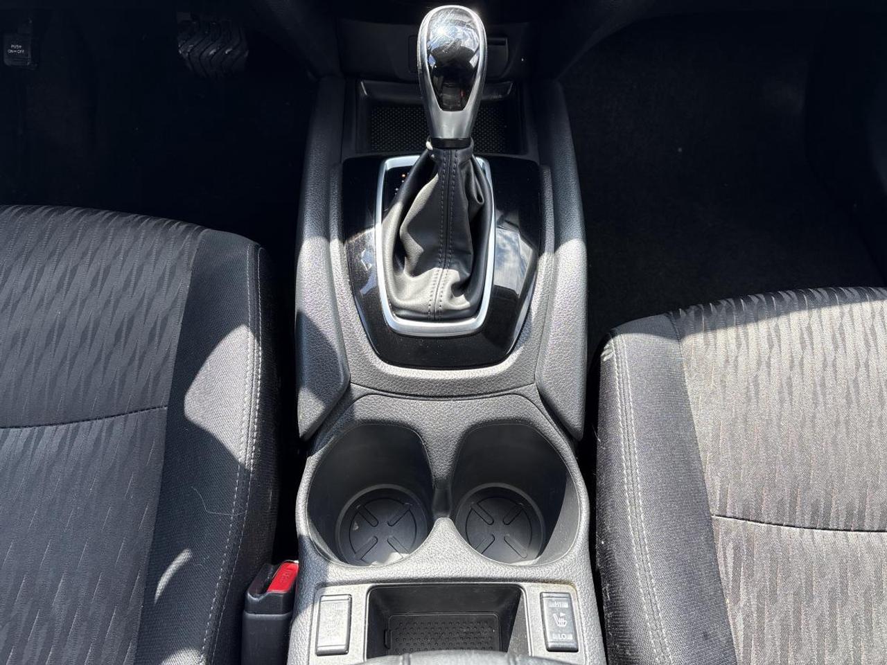 2019 Nissan Rogue SV Photo
