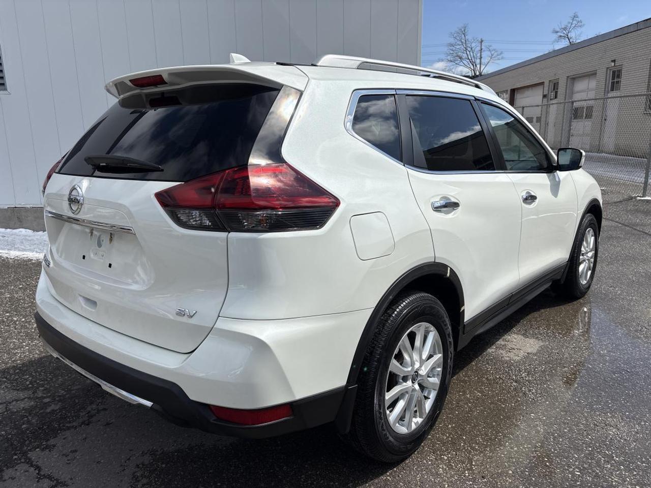2019 Nissan Rogue SV Photo