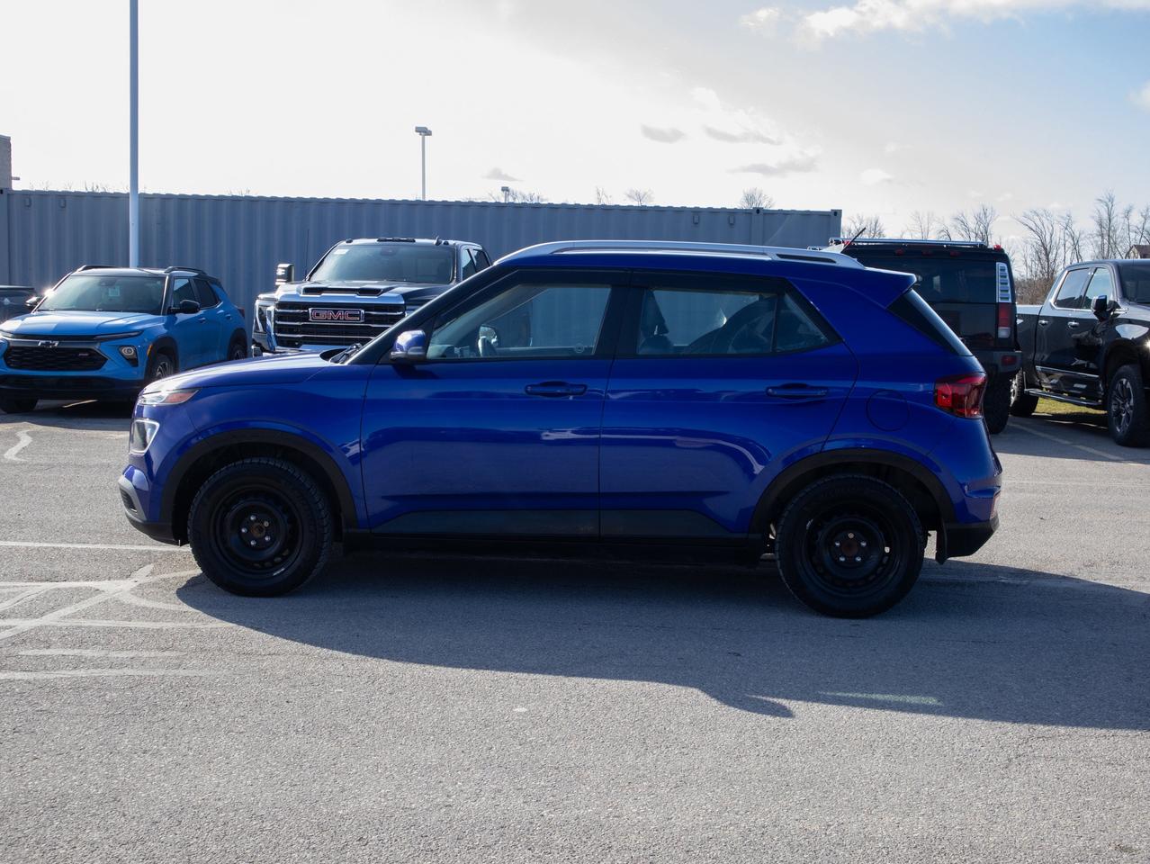 2023 Hyundai Venue Ultimate - Heated Seats   Keyless Entry Photo