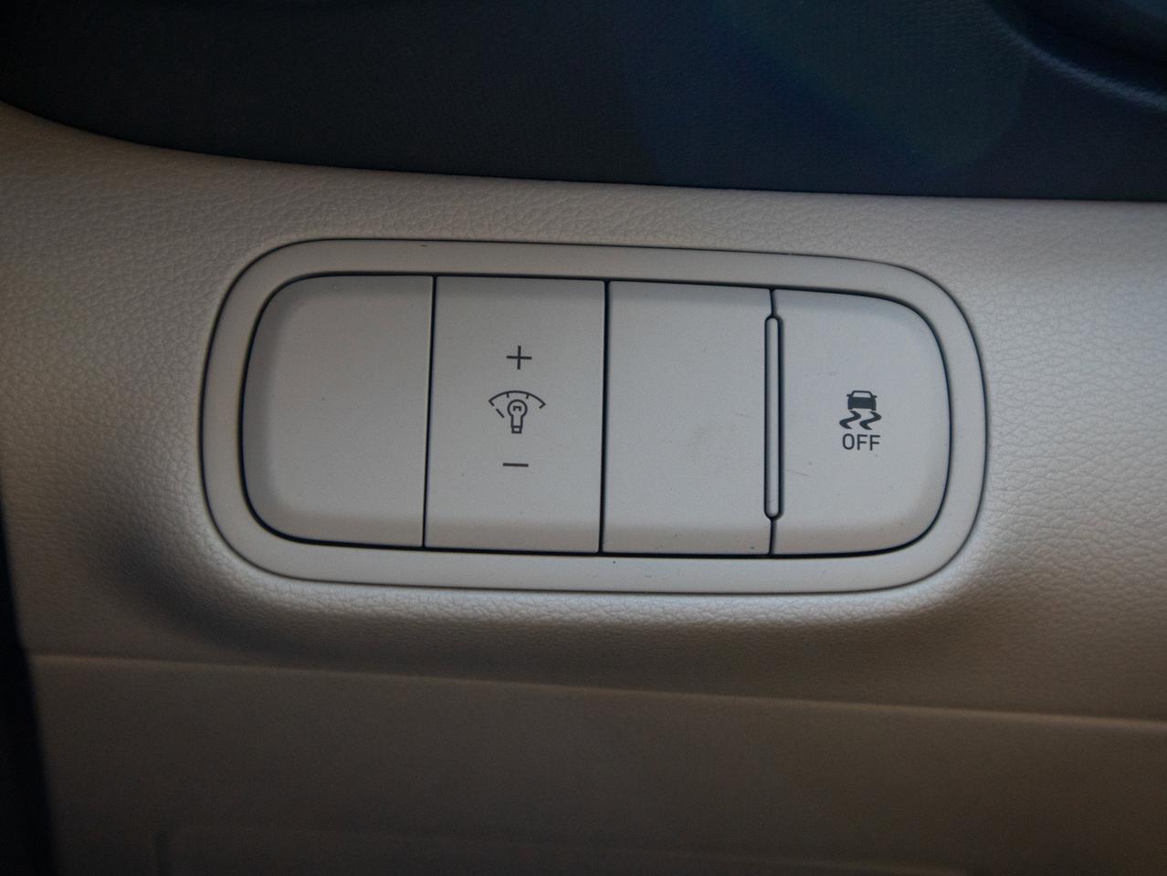 2023 Hyundai Venue Ultimate - Heated Seats   Keyless Entry Photo